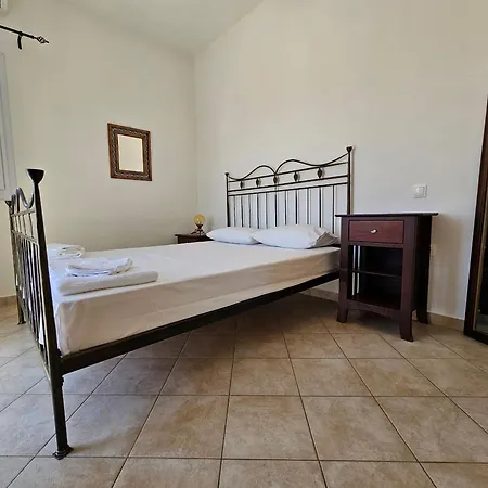 Sea View Appartamento Tripiti