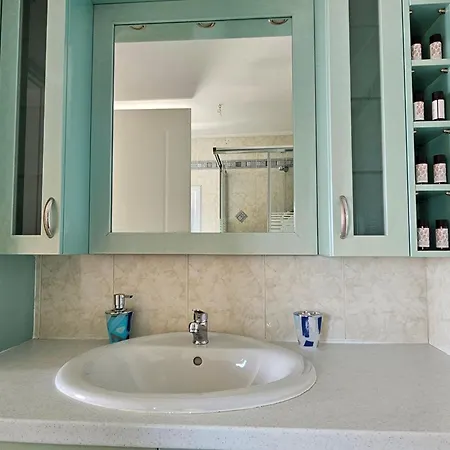 Appartamento Sea View Tripiti