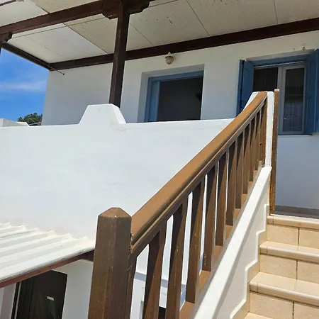 Sea View Apartment *